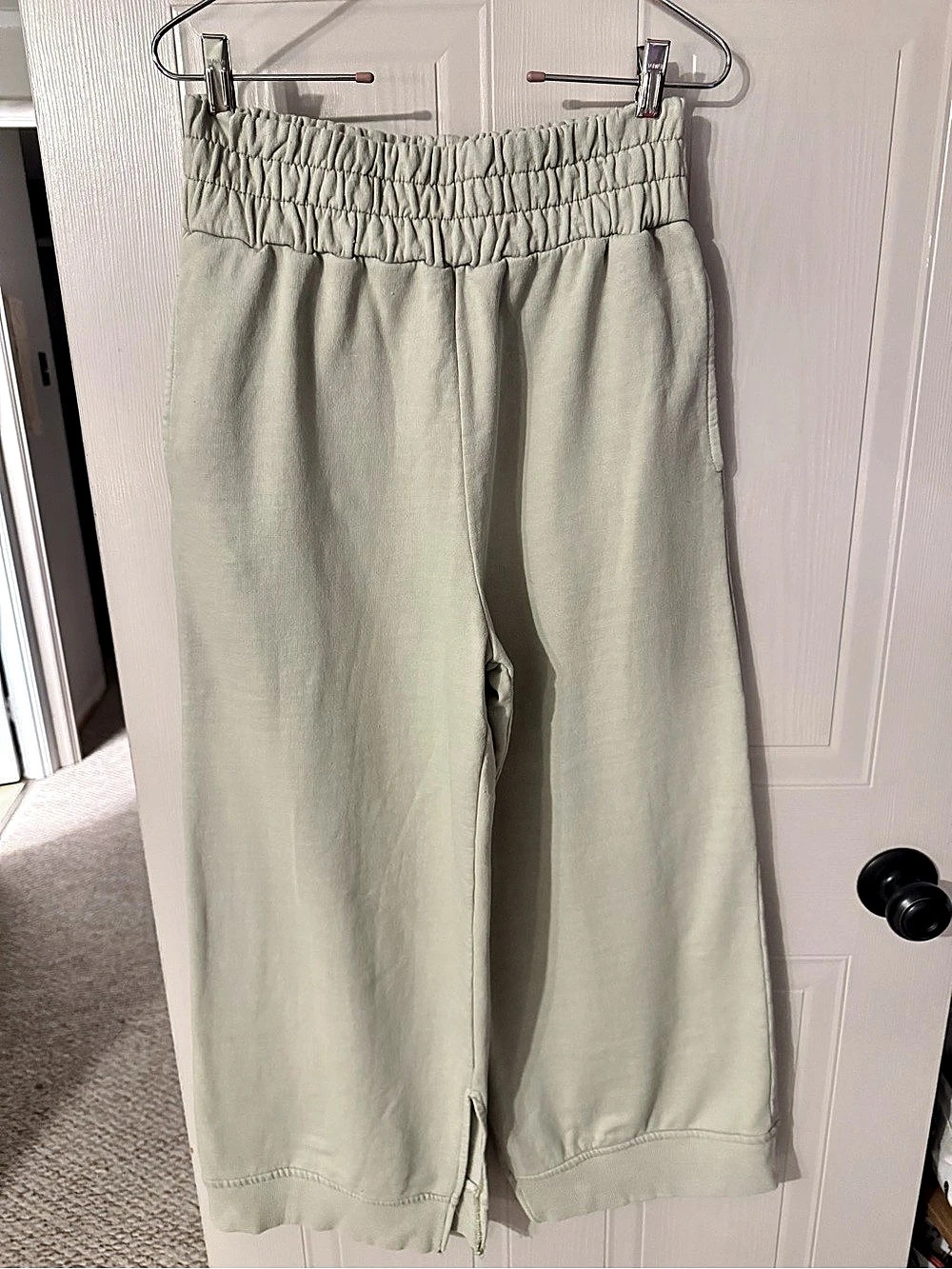 Out From Under Sage Green Wide Leg Sweatpants - S 💚